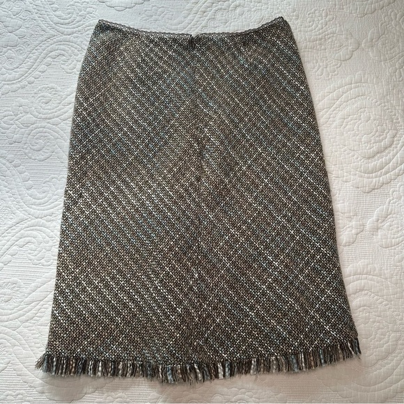 Vintage Tailor B. Moss Tweed Skirt. Size 6. Brown and Light Blue. Frayed Hem. - Picture 5 of 6
